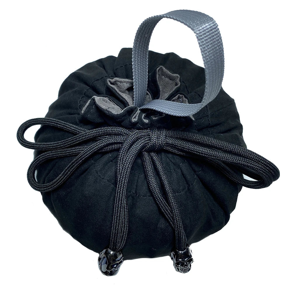 Gothic Skull Drawstring Dice Pouch – Premium Velvet Storage